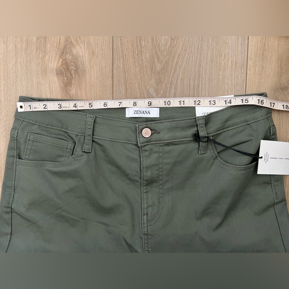 Zenana Outfitters Olive Green Women's Pants - Picture 5 of 11